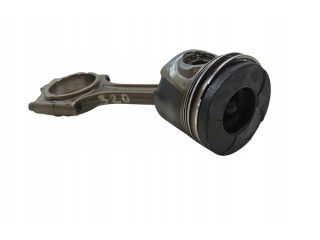  Поршень с шатуном    Volvo S80  