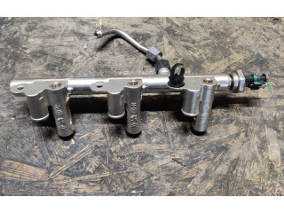 Топливная рампа 9811353880, 9812191080   Opel Mokka B  