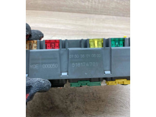 Блок предохранителей 518174701, YQE000050 Rover 75