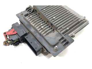 Масляный насос 0281014671 Jaguar XJ X351