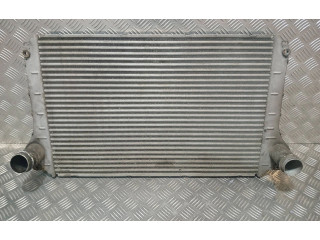 Интеркулер JD1271002220, 0R010 Toyota Corolla Verso AR10