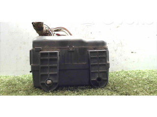 Блок предохранителей HR801576   Hyundai Sonata    