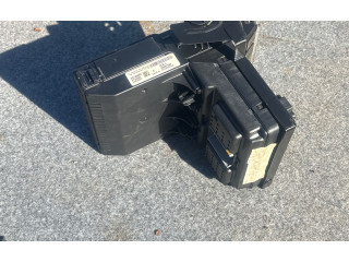 Блок предохранителей 30786889, 28087583 Volvo S60