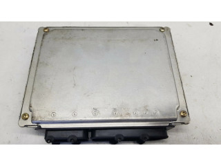 Блок управления двигателя 4d0907551, nr2204   Audi A4 S4 B5 8D