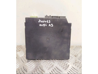 Блок предохранителей 8P0907063A   Audi A3 S3 8P    