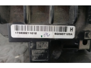 Блок предохранителей 5Q0937125A64001648   Volkswagen Golf VII    