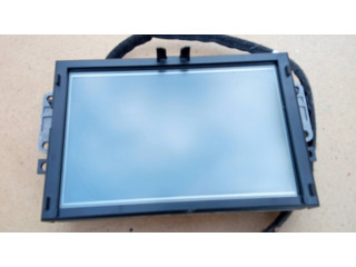 Радио/ проигрыватель CD/DVD / навигация