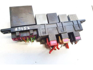 Блок предохранителей  8l0941822, 896081000   Skoda Octavia Mk1 (1U)    