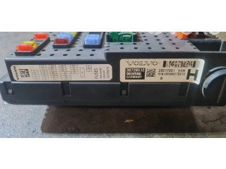 Pojistková skříňka 30728512 Volvo XC90 2008