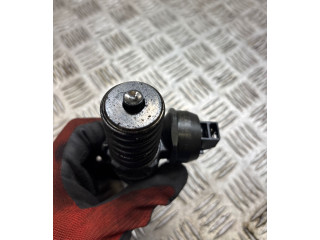 Vstřikovač 038130073BN Volkswagen Caddy BLS