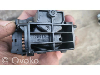 Ручка стеклоочистителей