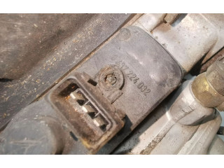 Топливная рампа 0438121070, 026133353D Audi 80 90 B3