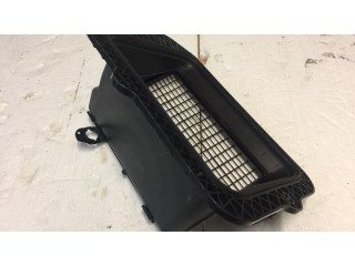 Деталь (детали) канала забора воздуха