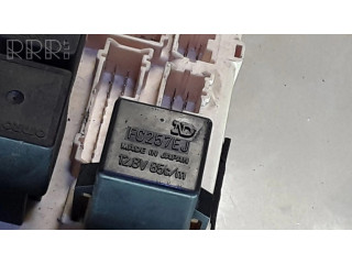 Pojistková skříňka MR24316, FC257EJMR252921 Mitsubishi Galant 2000