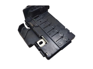 Блок предохранителей 6R0937550A Skoda Rapid (NH)