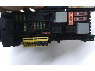 Pojistková skříňka Řídící jednotka BSM 2049060805 Meredes-Benz C W204 2011