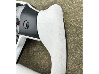 Руль Tesla Model 3 2017 - года 302J