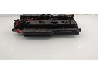 Блок предохранителей 8364540   BMW X3 E83    