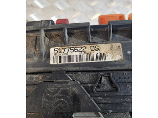 Блок предохранителей 51775622 Fiat Grande Punto