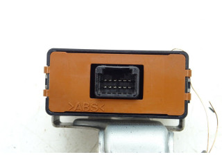 Блок управления 89769-60030 Toyota Highlander XU40