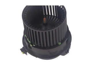 Вентилятор печки    272104185R   Dacia Duster