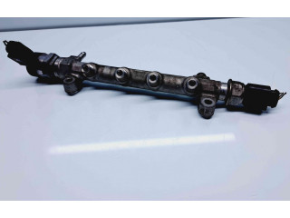 Топливная рампа 04L089B Skoda Octavia Mk3 (5E)