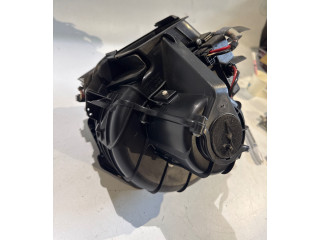 Pojistková skříňka Вентилятор печки 9248171, 11611611 BMW 5 F10 F11 2011