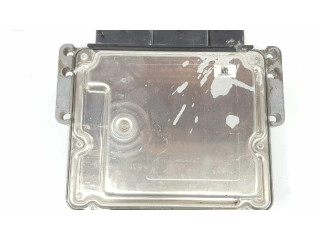 Блок управления двигателя 237106319R   Dacia Dokker