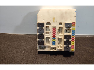 Блок предохранителей 1064, 233293C Renault Clio III