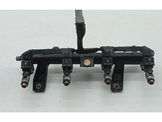 Топливная рампа 9655833580, 9653708980 Citroen C2