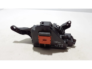 Блок предохранителей A2135403739   Mercedes-Benz GLC C253    