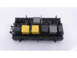 Pojistková skříňka Řídící jednotka BSM Infiniti QX30 2016