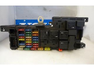 Блок предохранителей 8678449, 8678449 Volvo XC90