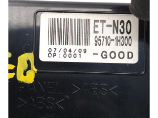 Дисплей    95710-1H300, 957101H300   KIA Ceed