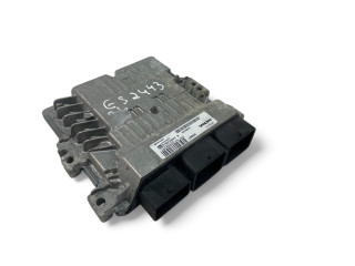 Блок управления двигателем Блок управления 30788975   Volvo C30