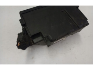 Блок предохранителей 13292736 Opel Meriva B