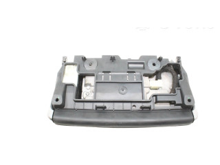 Дисплей       Peugeot 2008 I