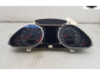 Přístrojová deska Audi A6 S6 C6 4F 2004 4F0920901F, 4F0910900A