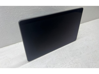 Дисплей    108954302J, 151677900C   Tesla Model 3