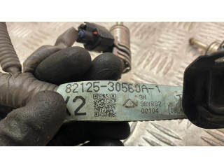 Vstřikovač 2325031120, 8212530560A Lexus IS III XE30 pro benzínový / Электричество motor 2.5