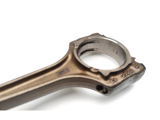 Поршень с шатуном 55263624;EAQ 55263624, EAQ Jeep Compass