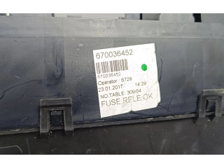 Блок предохранителей 670036452 Maserati Quattroporte