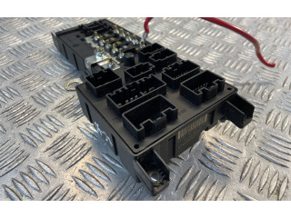 Блок предохранителей 8678449, 518827019   Volvo XC90    