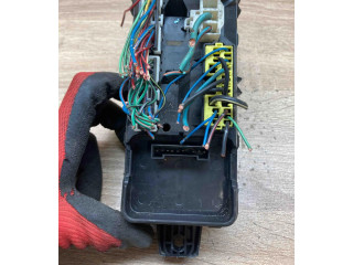 Блок предохранителей 0H240325, 4860   Volkswagen Jetta V    