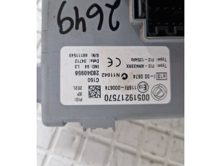 Блок предохранителей 28340956, 28340956 Opel Combo D