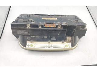 Панель приборов 88311188 Volkswagen Golf III