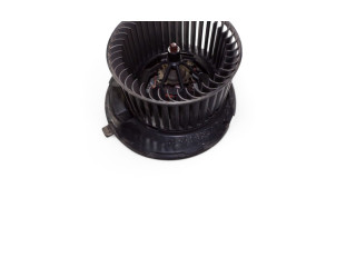 Вентилятор печки       Volkswagen Caddy