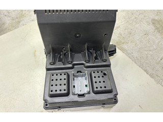 Блок предохранителей 30765646   Volvo V70    