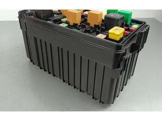 Блок предохранителей  8238038210   SsangYong Musso    