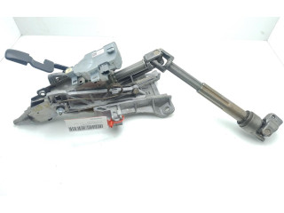 Дисплей P31429460 Volvo V40